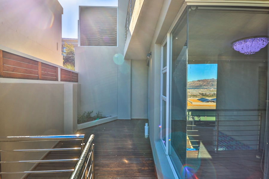 To Let 5 Bedroom Property for Rent in Fairhaven Country Estate Western Cape